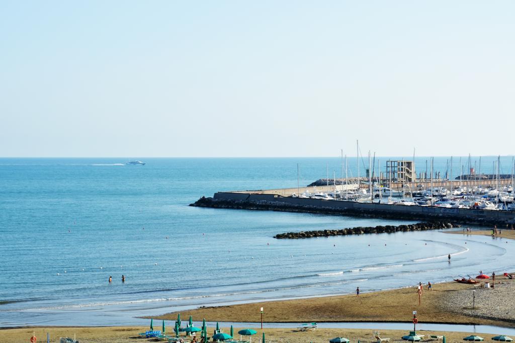 Sweet Home & Wellness Affittacamere ネットゥーノ エクステリア 写真